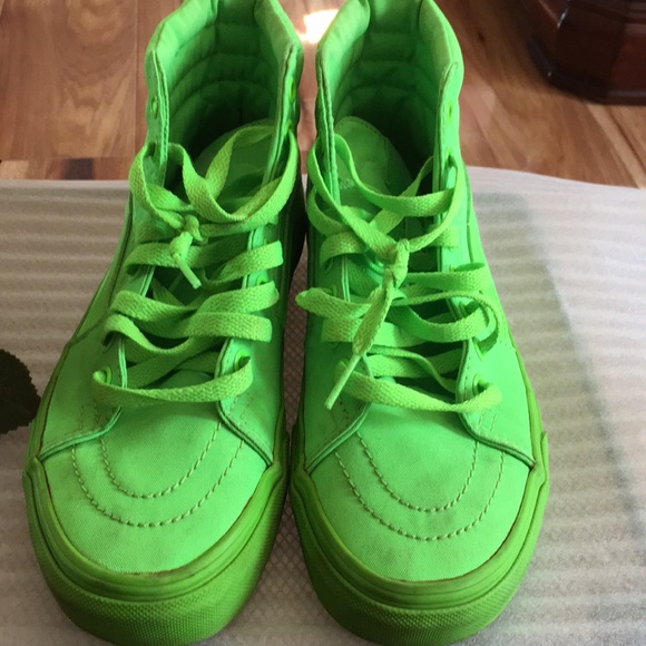 neon green vans sk8 hi